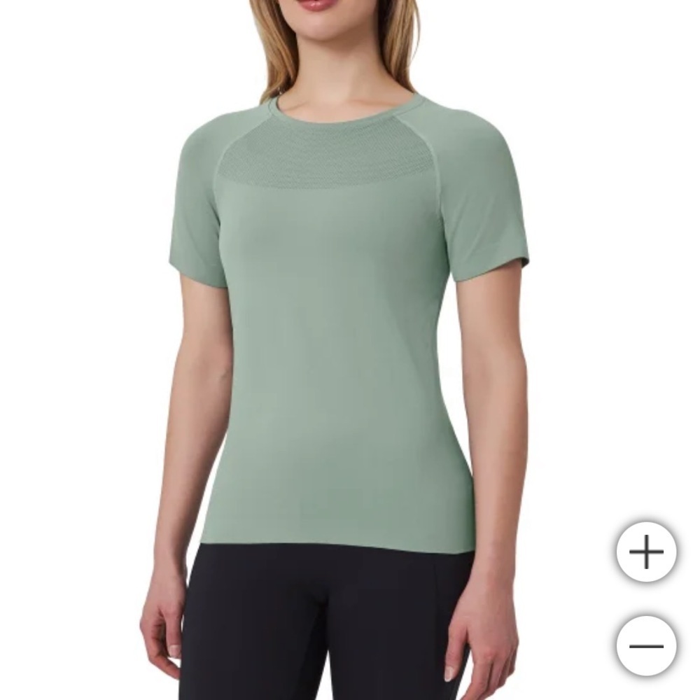 NWT Mondetta Women's Short Sleeve Seamless green Tee gym‎ breathable
